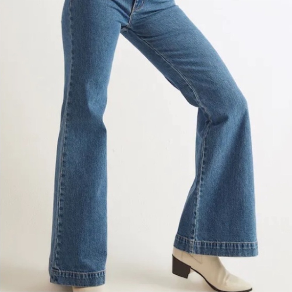 Rollas East Coast Flare Jeans Size 29 – High Rise Retro Wide Leg Denim